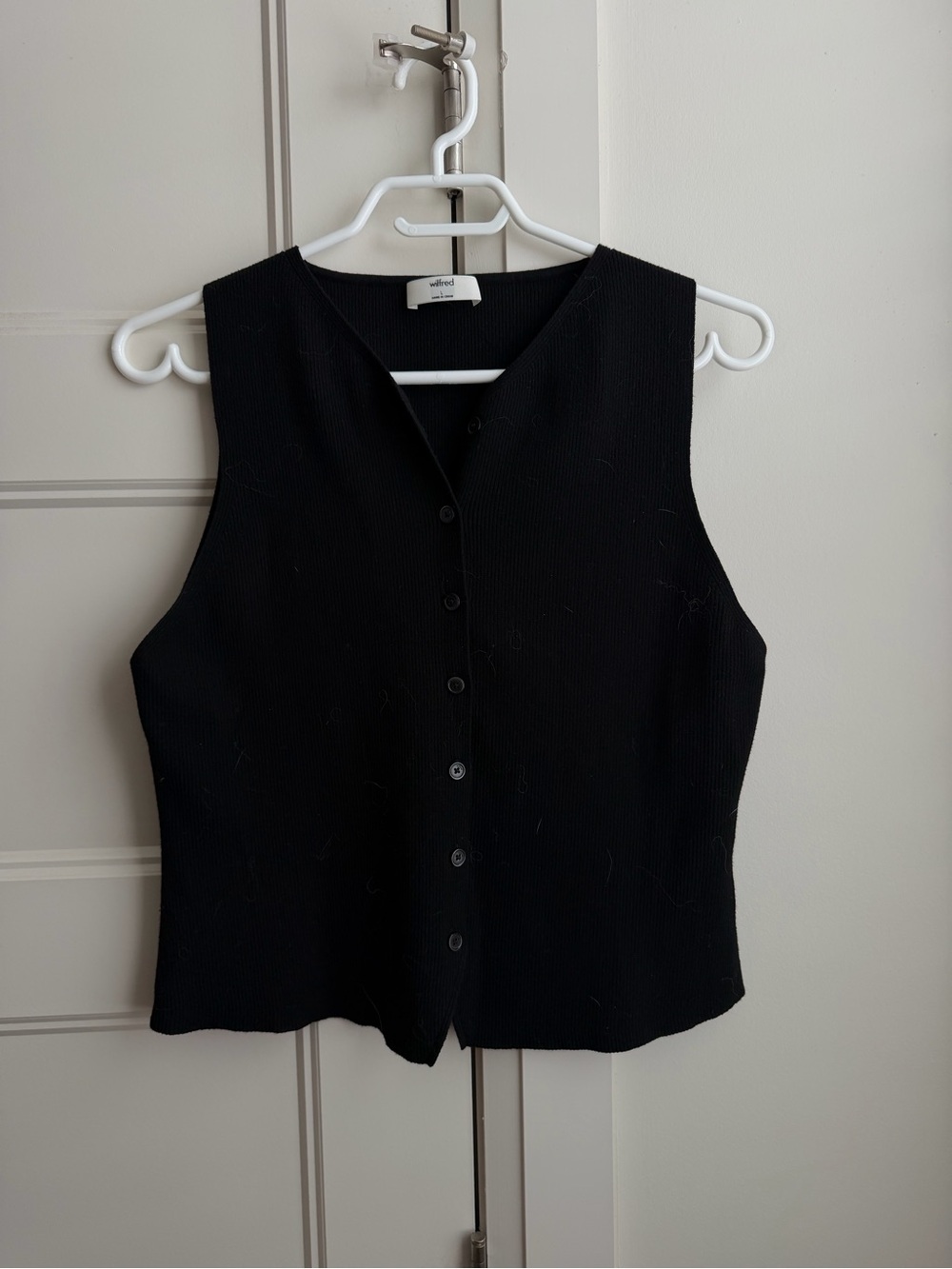 Wilfred Black Ribbed Button-Front Sleeveless Top